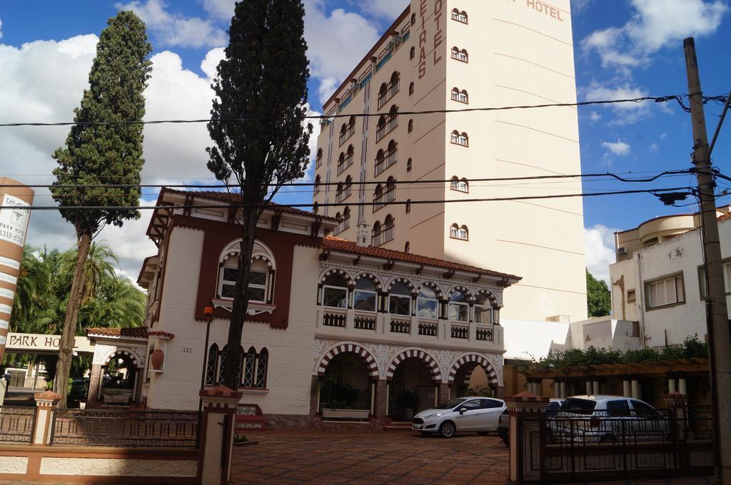 Tamareiras Park Hotel Uberaba Exteriör bild